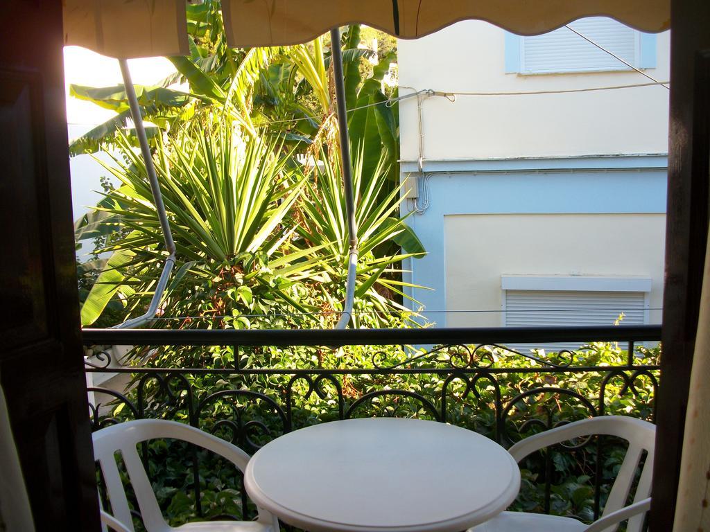 Jasmine'S Guest House 카를로바씨 객실 사진